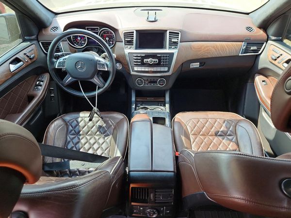 2014 MERCEDES-BENZ GL GL 550 4MATIC