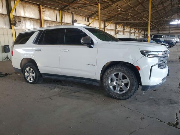 2022 CHEVROLET TAHOE Premier — Passenger 3/4