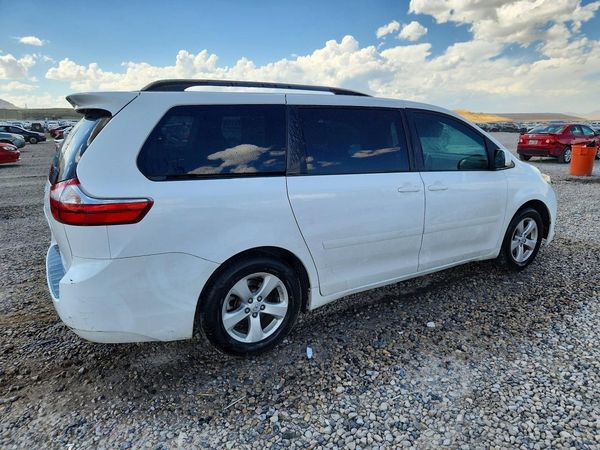 2015 TOYOTA SIENNA