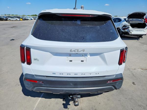 2022 KIA SORENTO LX