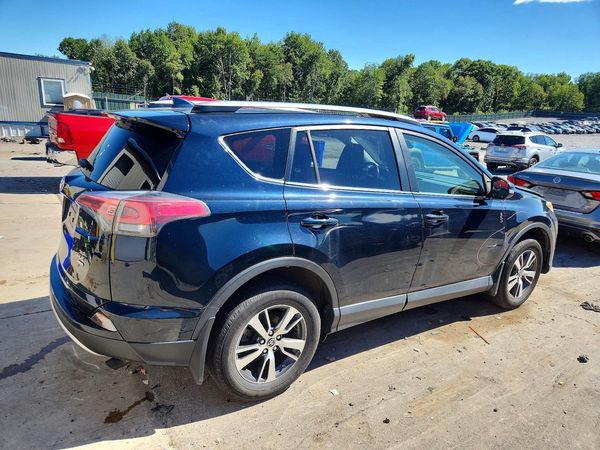 2018 TOYOTA RAV4 Adventure/XLE