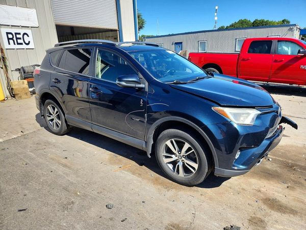 2018 TOYOTA RAV4 Adventure/XLE