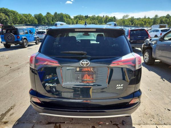 2018 TOYOTA RAV4 Adventure/XLE