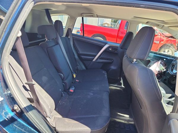 2018 TOYOTA RAV4 Adventure/XLE
