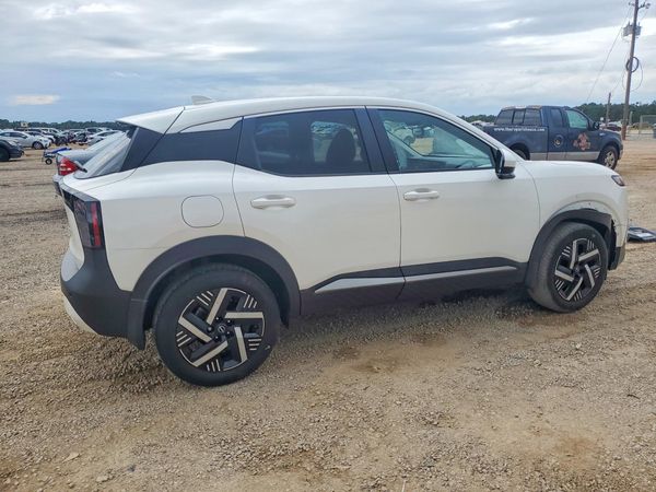 2025 NISSAN KICKS