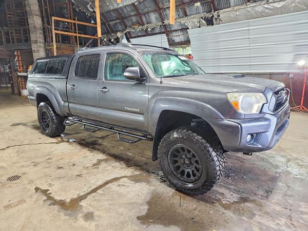 2012 TOYOTA TACOMA