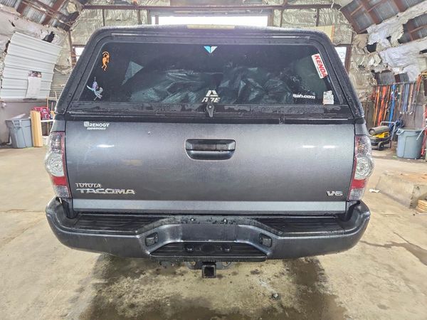 2012 TOYOTA TACOMA
