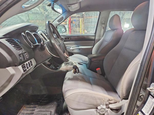 2012 TOYOTA TACOMA