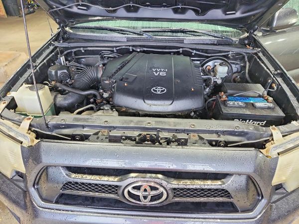 2012 TOYOTA TACOMA
