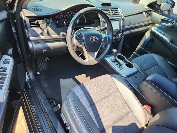 2014 TOYOTA CAMRY