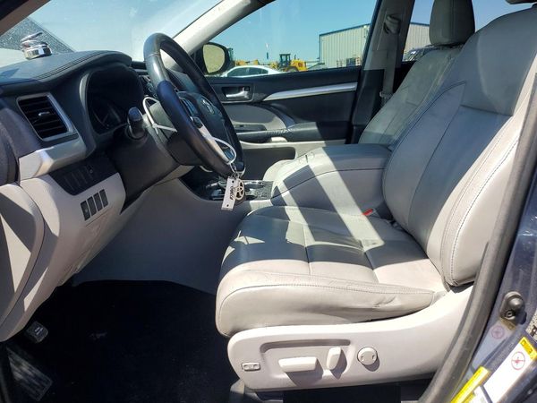 2015 TOYOTA HIGHLANDER