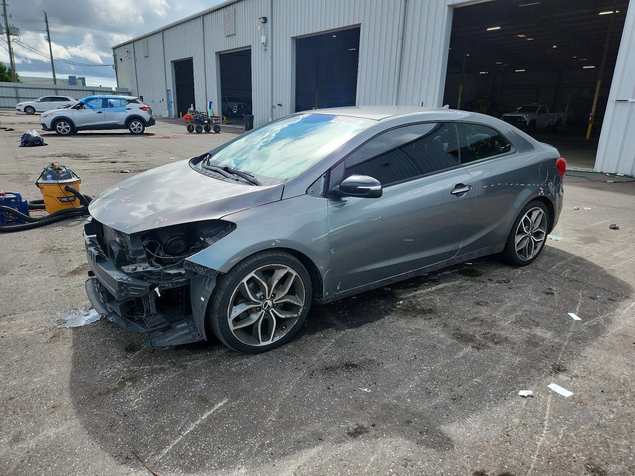 2015 KIA FORTE KOUP TOP (High)