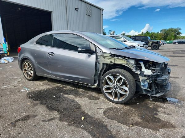 2015 KIA FORTE KOUP TOP (High)