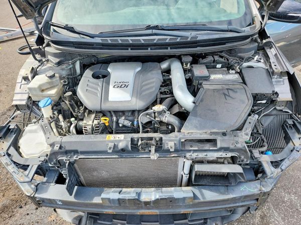 2015 KIA FORTE KOUP TOP (High)