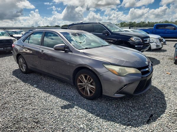 2015 TOYOTA CAMRY