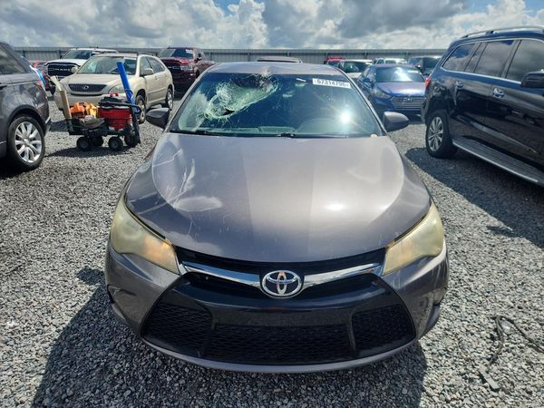 2015 TOYOTA CAMRY