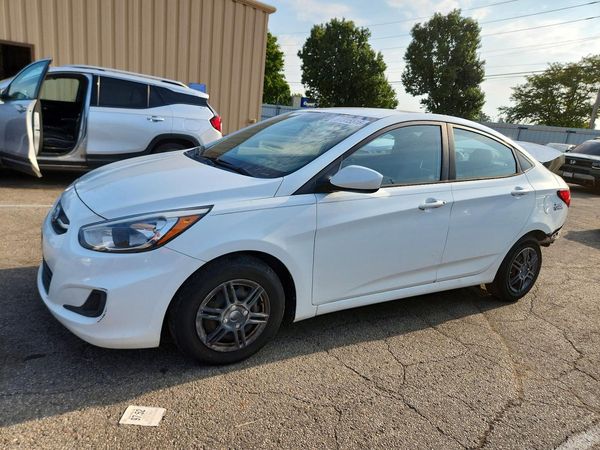 2015 HYUNDAI ACCENT