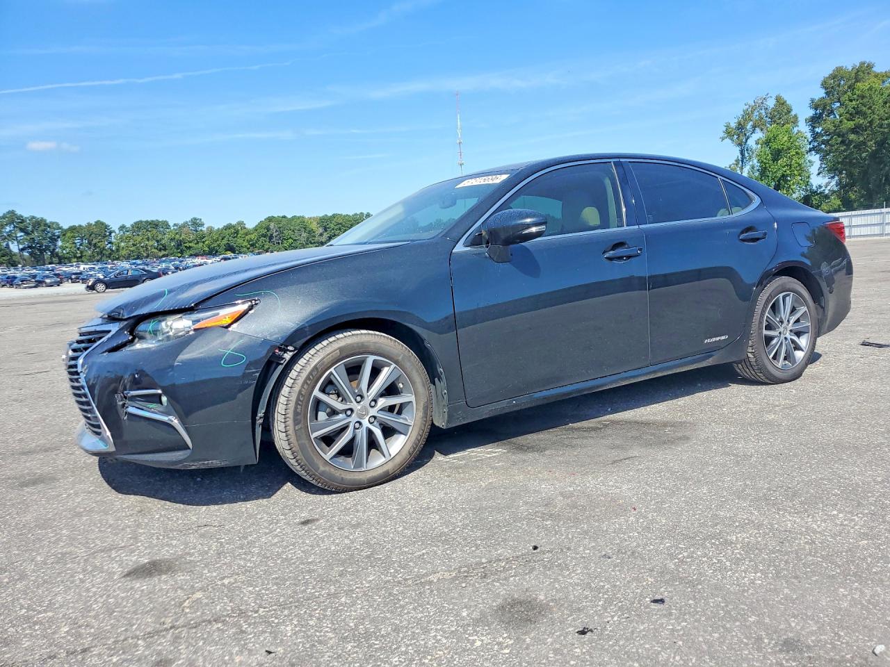 2017 LEXUS ES