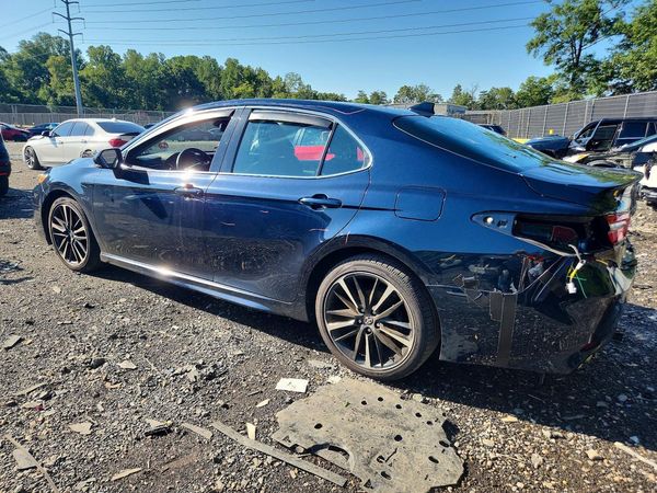 2020 TOYOTA CAMRY