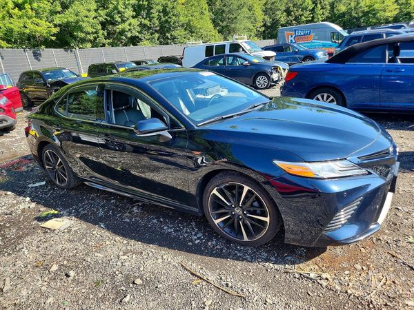 2020 TOYOTA CAMRY