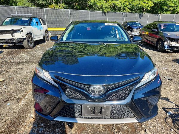 2020 TOYOTA CAMRY