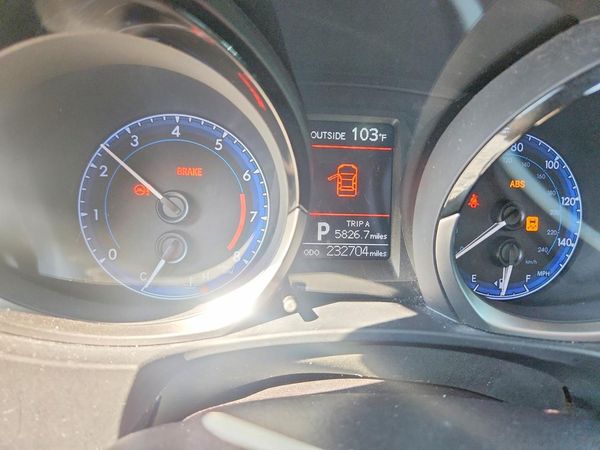 2016 TOYOTA COROLLA