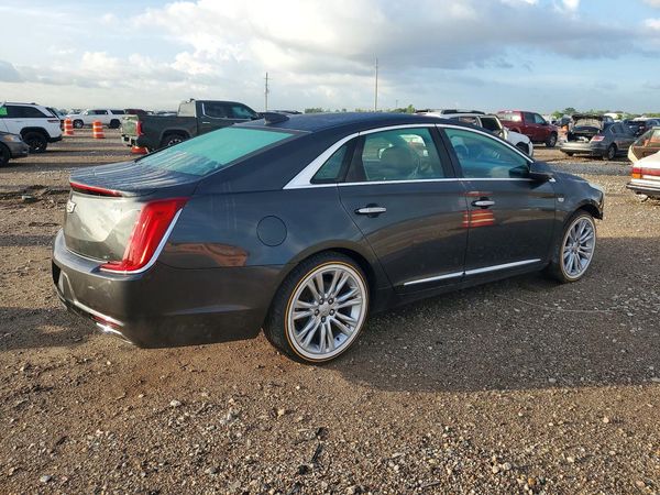 2018 CADILLAC XTS Luxury
