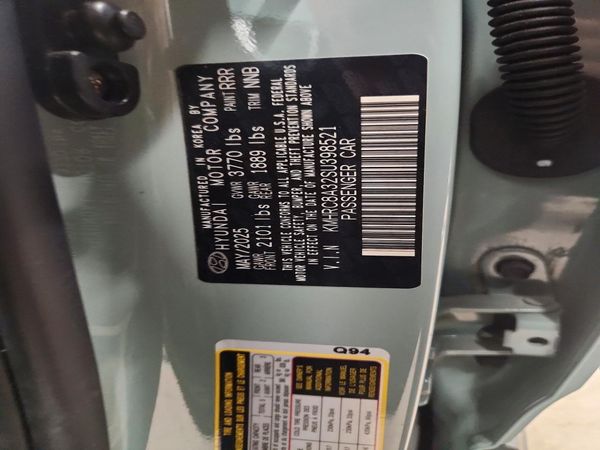 2025 HYUNDAI VENUE SEL, Limited