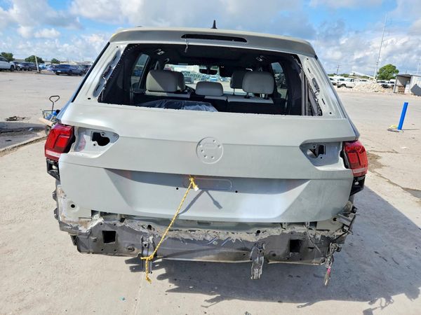 2020 VOLKSWAGEN TIGUAN SE, SEL