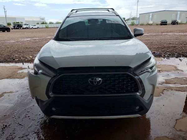 2024 TOYOTA COROLLA CROSS