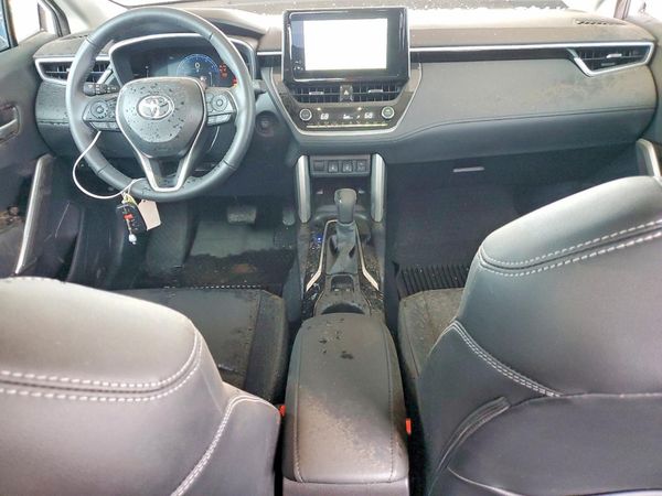 2024 TOYOTA COROLLA CROSS