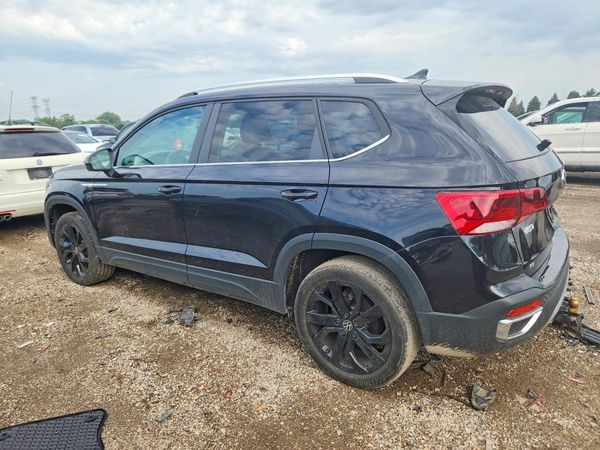 2022 VOLKSWAGEN TAOS