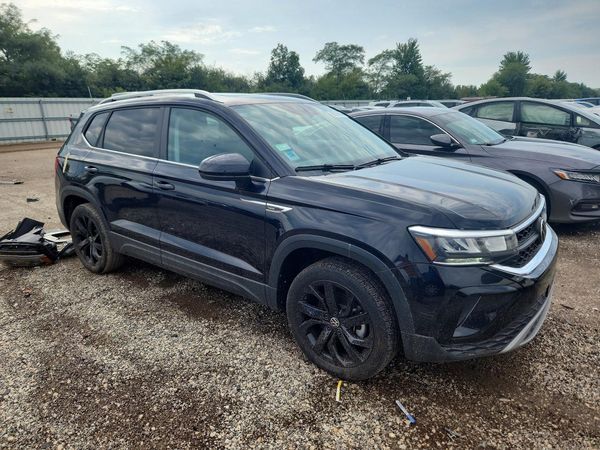 2022 VOLKSWAGEN TAOS