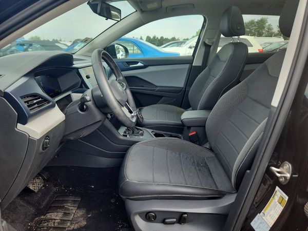 2022 VOLKSWAGEN TAOS