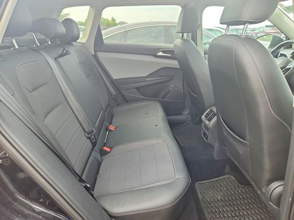 2022 VOLKSWAGEN TAOS