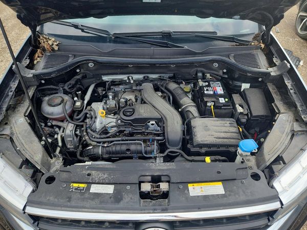 2022 VOLKSWAGEN TAOS