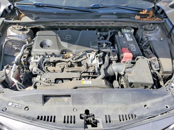 2018 TOYOTA CAMRY L/LE/SE/XLE — Engine bay