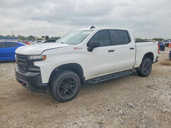 2020 CHEVROLET SILVERADO Trail Boss - LT — Front 3/4