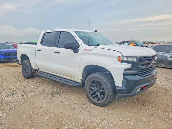 2020 CHEVROLET SILVERADO Trail Boss - LT — Passenger 3/4