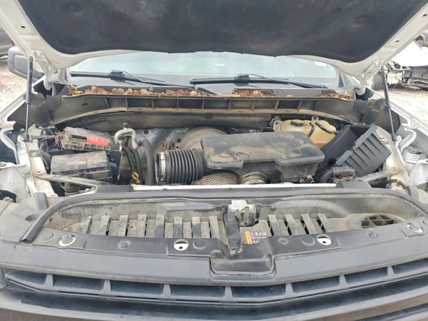 2020 CHEVROLET SILVERADO Trail Boss - LT — Engine bay