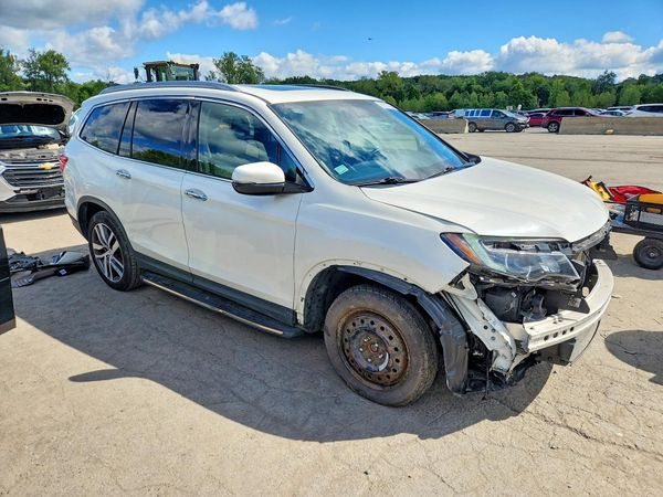 2017 HONDA PILOT Elite — Passenger 3/4