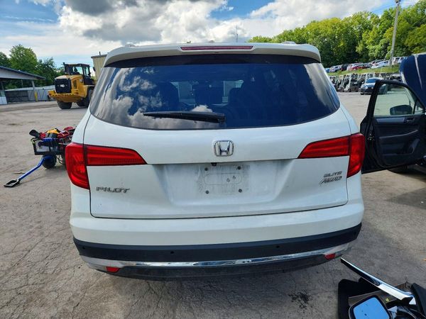 2017 HONDA PILOT Elite — DIRR