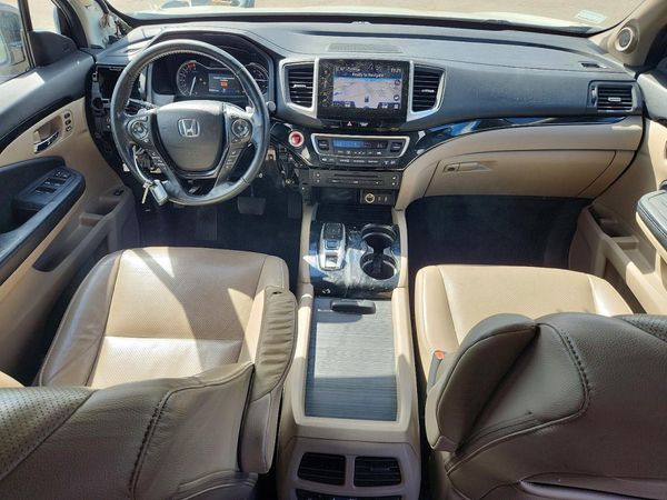 2017 HONDA PILOT Elite — CKPT