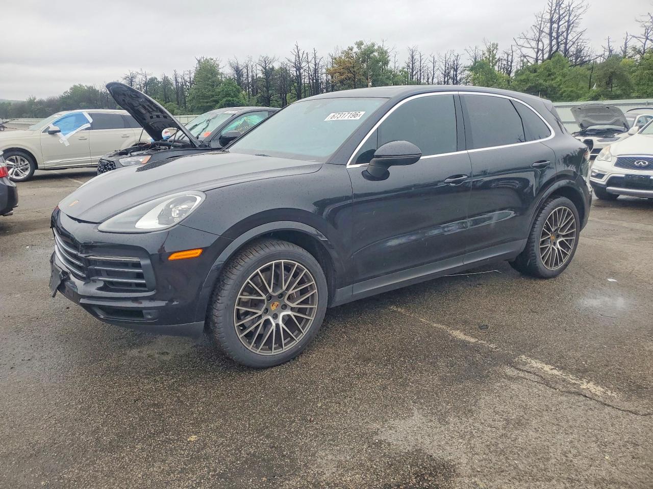 2022 PORSCHE CAYENNE Base