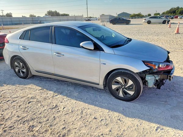 2018 HYUNDAI IONIQ SEL, SEL w/Tech (HEV)