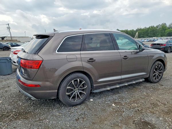 2017 AUDI Q7 quattro Premium Plus
