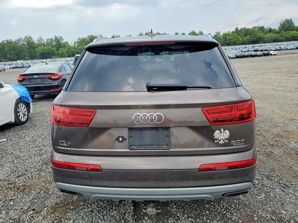 2017 AUDI Q7 quattro Premium Plus