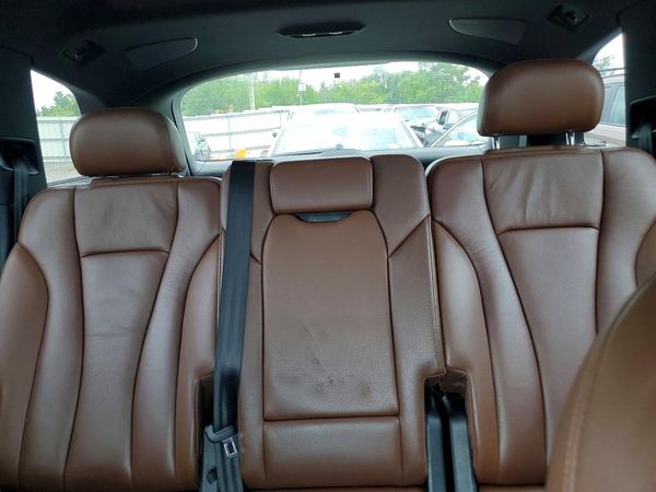 2017 AUDI Q7 quattro Premium Plus