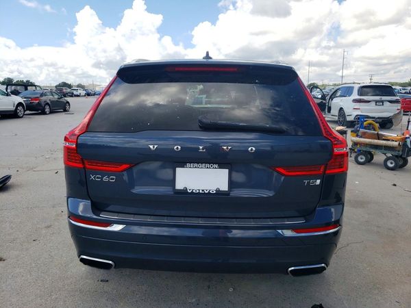 2021 VOLVO XC60