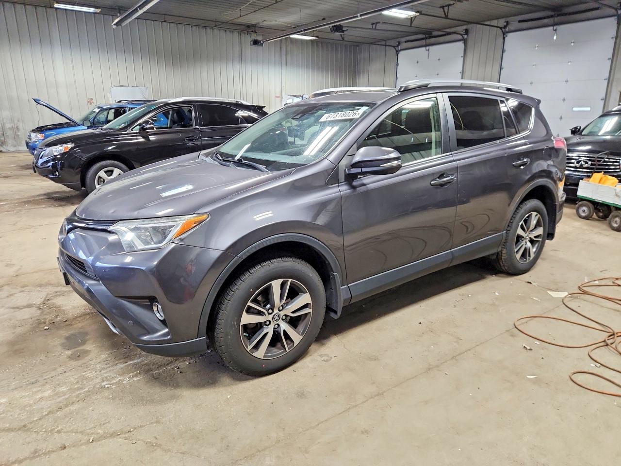 2018 TOYOTA RAV4 Adventure/XLE